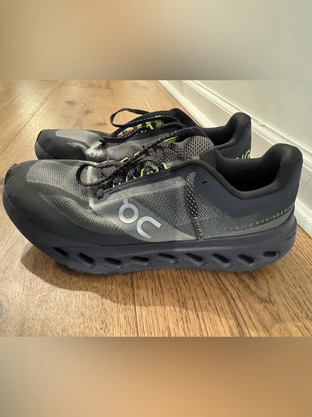 On Running Cloud women’s Gray Running Shoes with Lime Accents
